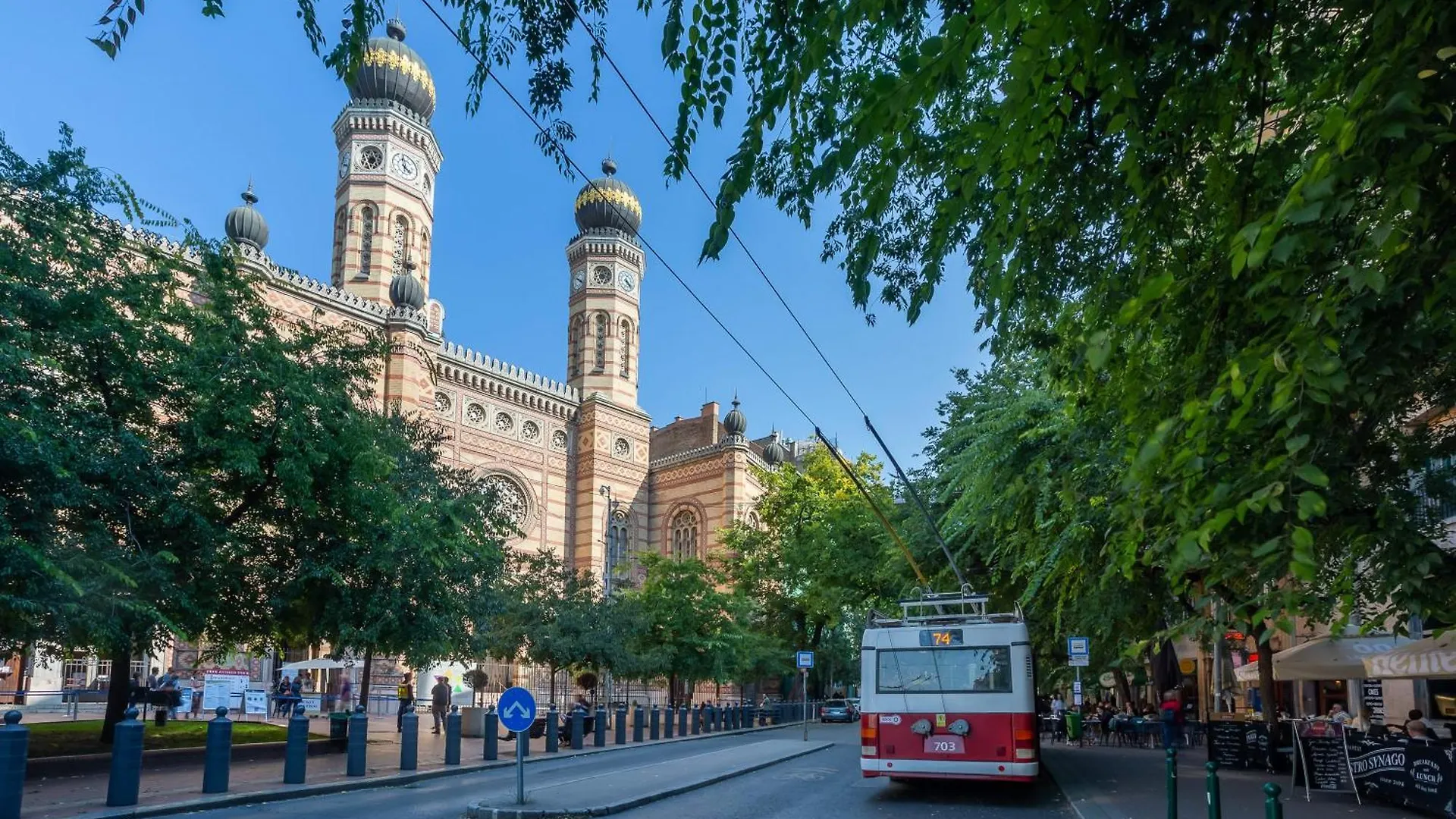 Ultra Central Luxury Budapest 0*,  Hungary